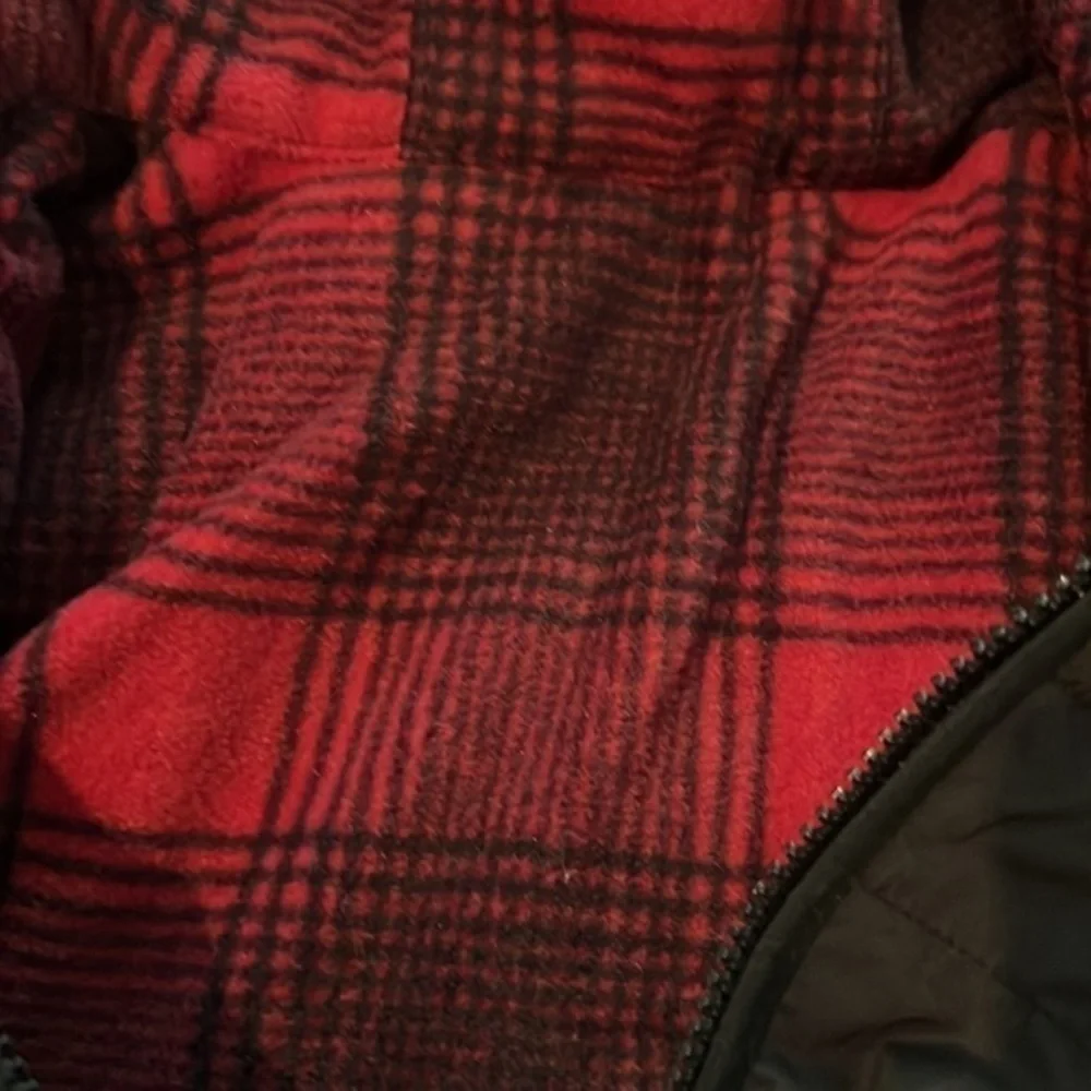 Iceberg reversible quilted